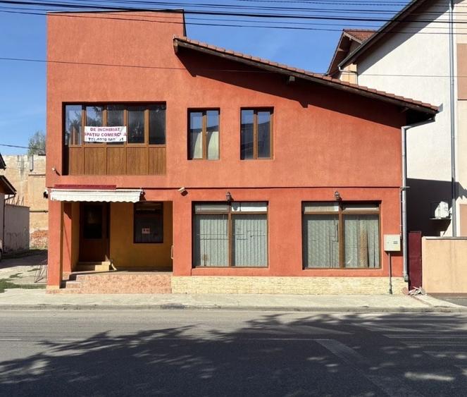 Spațiu comercial, de 150 mp, în Central