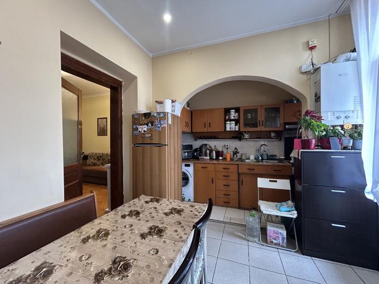 Apartament cu 2 camere semidecomandat, mobilat în Bălcescu