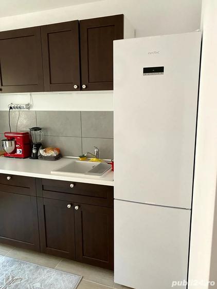 Apartament cu 3 camere decomandat în Sânpetru