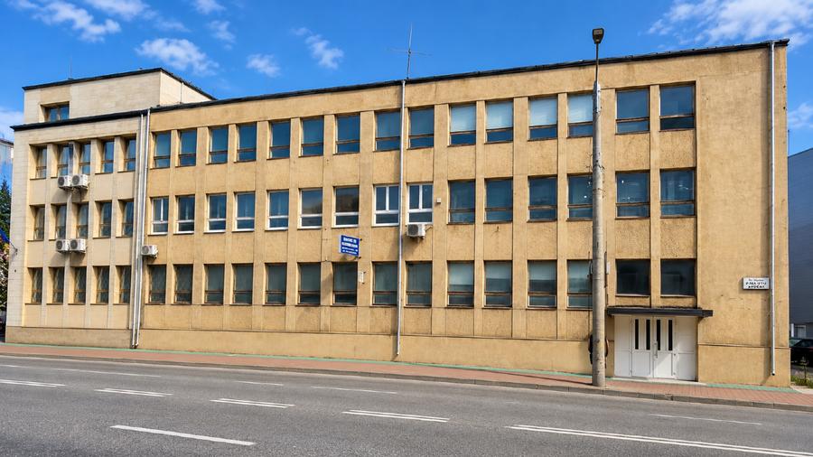 Birou, de 1,000 mp, în Central