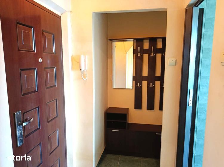 Apartament cu 2 camere decomandat în Titan