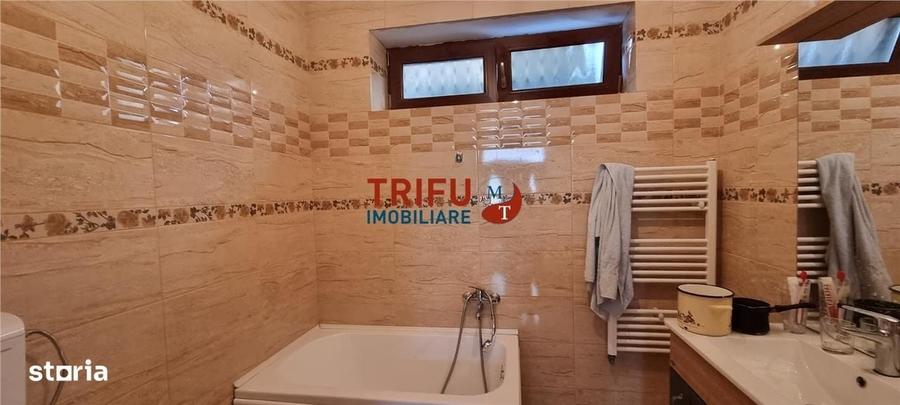 Casă cu 4 camere în Central
