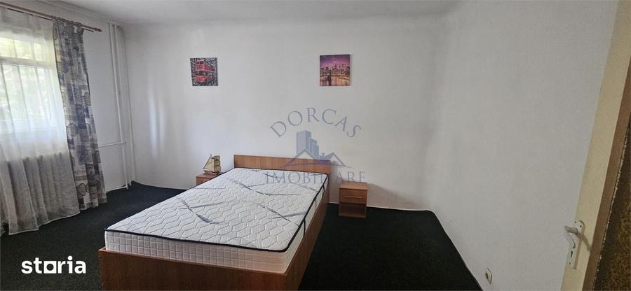 Garsonieră decomandată în Rovine
