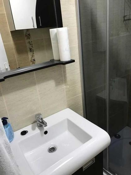 Garsonieră semidecomandată în Gorjului