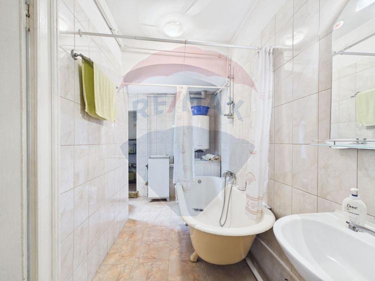 Apartament cu 3 camere decomandat, mobilat în Unirii