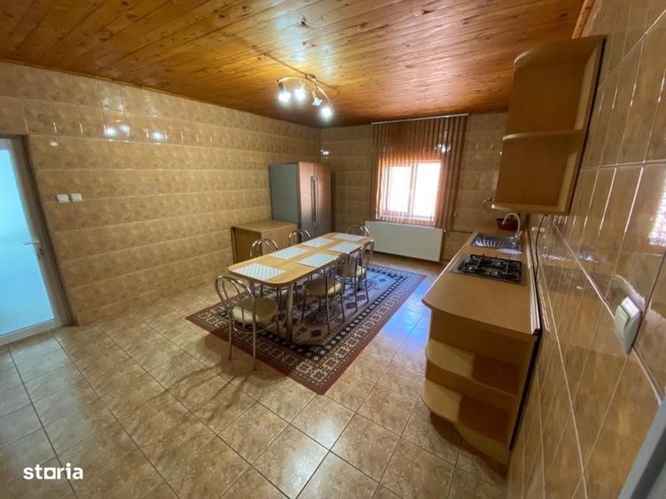Vila 200mp + Casa 120mp + garaj 100mp; Ideal locuire + inchiriere - 13
