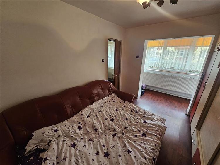 Apartament cu 2 camere nedecomandat, mobilat în Micro II