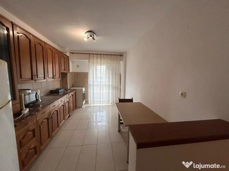 Apartament cu 2 camere decomandat în Dorobanți