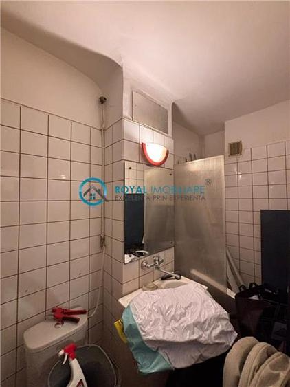 Apartament cu 4 camere decomandat, mobilat în Mărășești