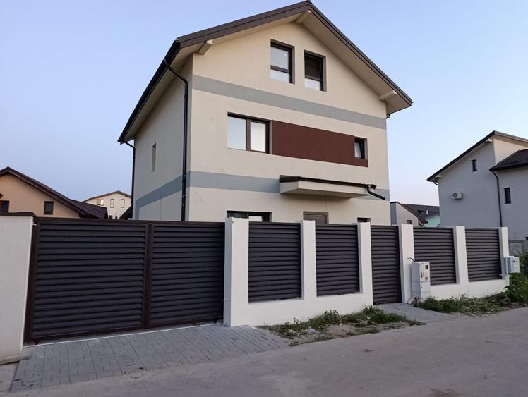 Casă individuală cu 5 camere cu Canalizare în Prelungirea Ghencea