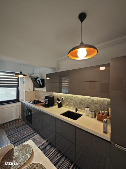Apartament cu 2 camere decomandat în Apărătorii Patriei