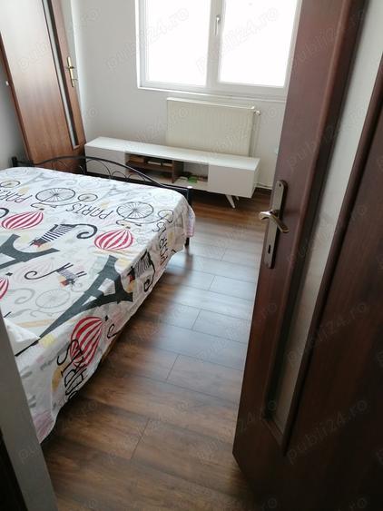 Apartament cu 4 camere decomandat în Central