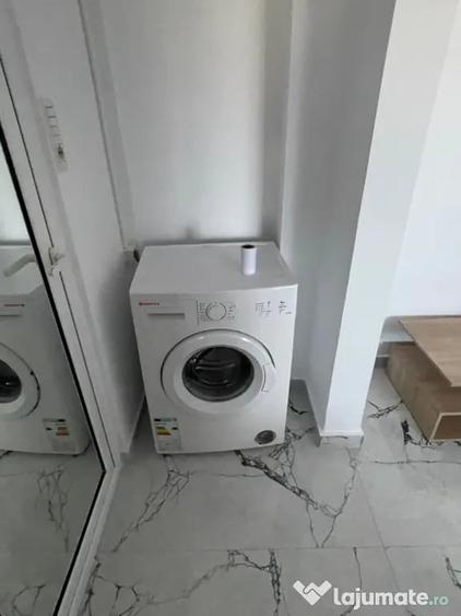 Apartament cu 2 camere semidecomandat în Energia