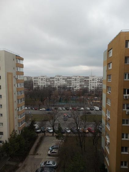 Apartament cu 3 camere circular în Drumul Taberei