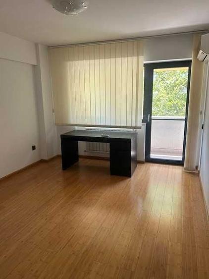 Spațiu comercial, de 72 mp, în Ultracentral