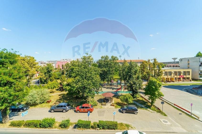 Apartament cu 2 camere decomandat, mobilat în UTA