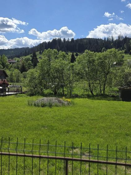 Teren de 5808 mp, în Valea Putnei