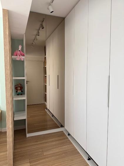 Apartament cu 3 camere semidecomandat, mobilat în Berceni