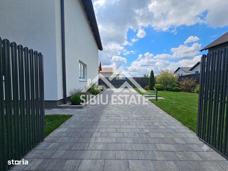 Casă cu 4 camere cu Teren 280 Mp în Central