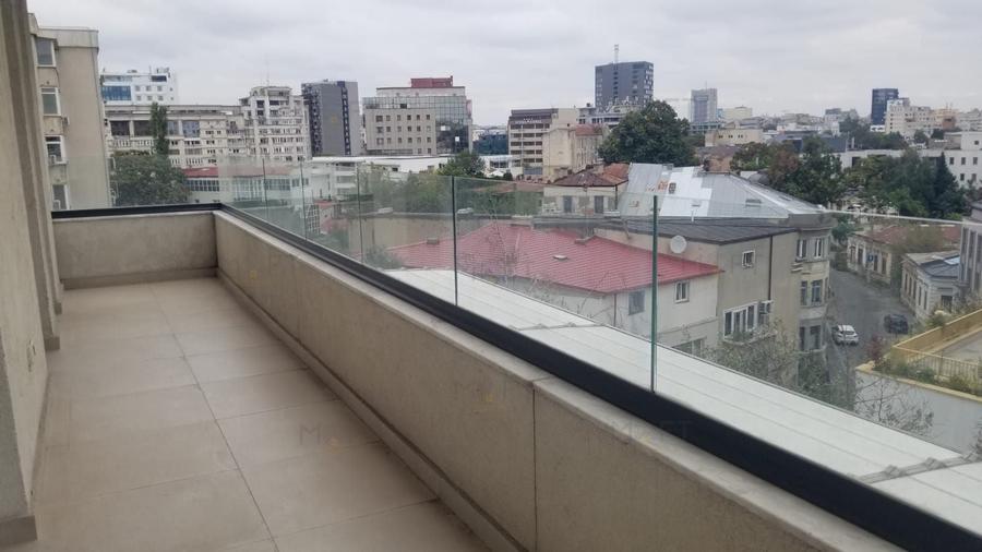 Apartament cu 4 camere decomandat, mobilat în Unirii