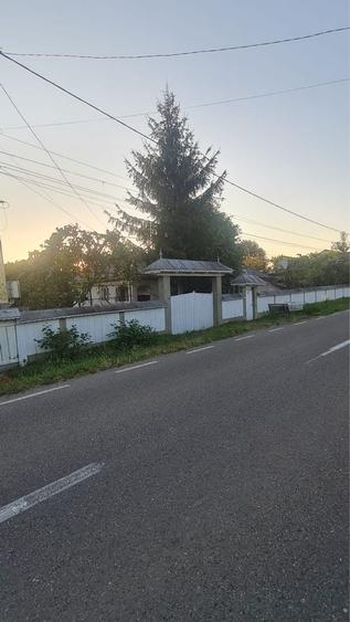 Casă cu 4 camere în Târpești