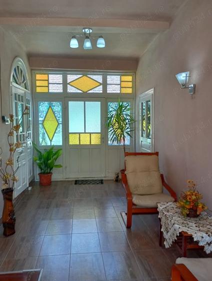 Casă cu 3 camere în Ciortea