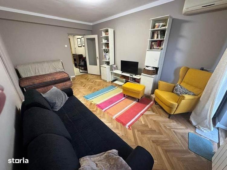 Apartament cu 3 camere decomandat, mobilat în Ultracentral