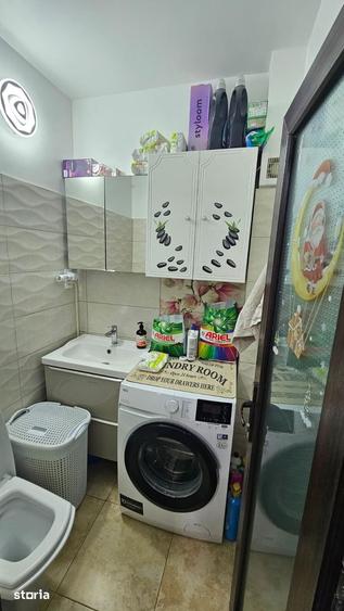 Apartament cu 3 camere decomandat în Coiciu