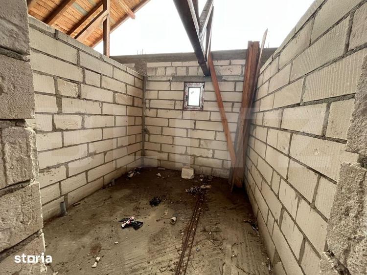Casă cu 6 camere cu Teren 500 Mp în Dragomirești
