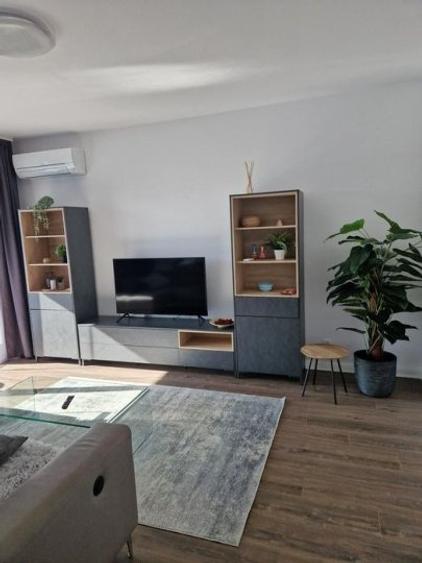 Apartament cu 2 camere decomandat, mobilat în Pipera