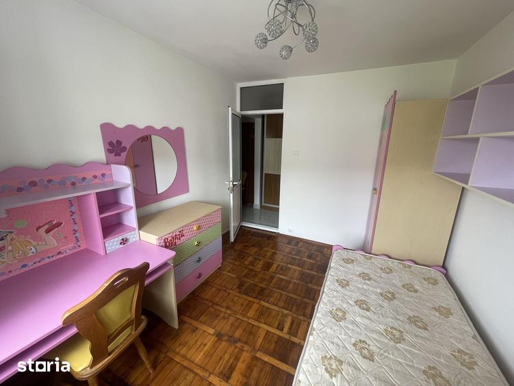 Apartament cu 3 camere decomandat în Vest