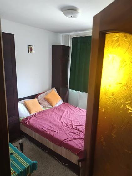 Apartament cu 2 camere decomandat în Lipovei