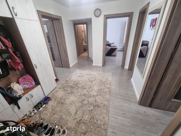 Apartament cu 3 camere decomandat în Ultracentral