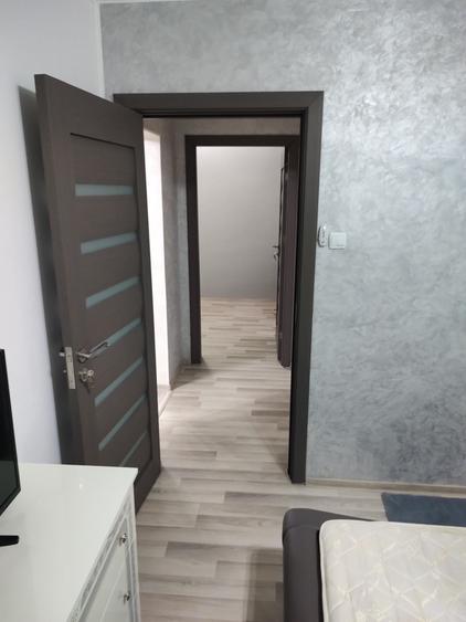 Apartament cu 3 camere în Micro 17