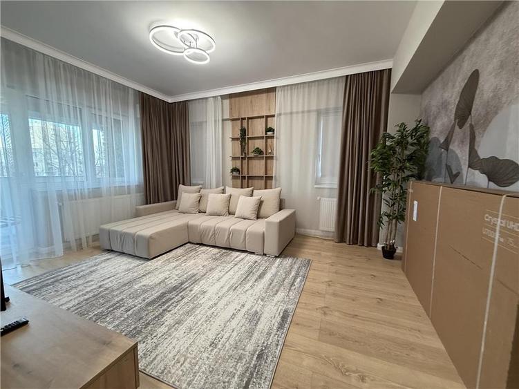 Apartament cu 2 camere decomandat în Central