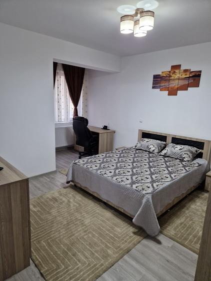 Inchiriez apartament 2cam in Cartierul Solar ,B-dul Metalurgiei nr132, Bl B4A - 1