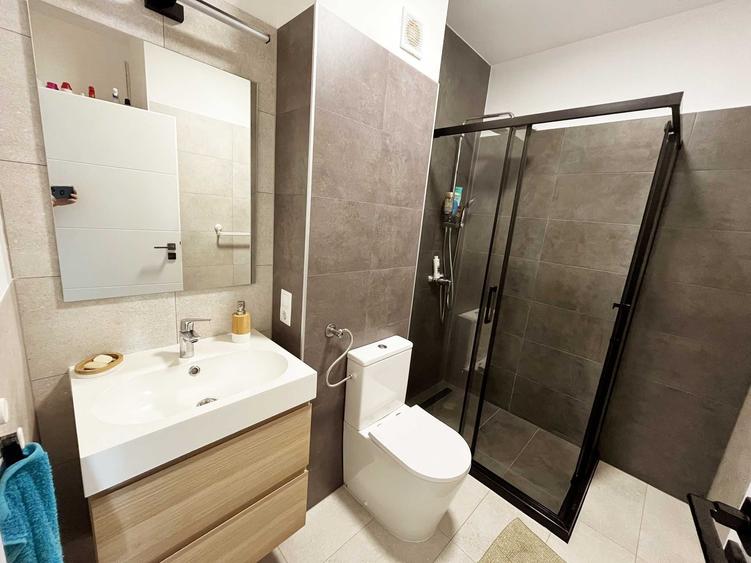 Apartament cu 2 camere decomandat în Lotrioara