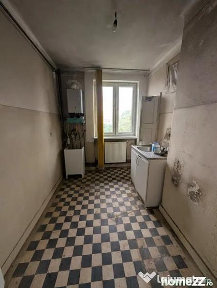 Apartament cu 2 camere decomandat în Banca Națională