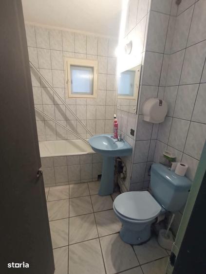 Spațiu comercial, de 64 mp, în Lenin
