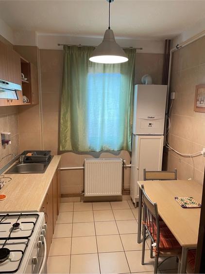 Apartament cu 2 camere semidecomandat în Sud