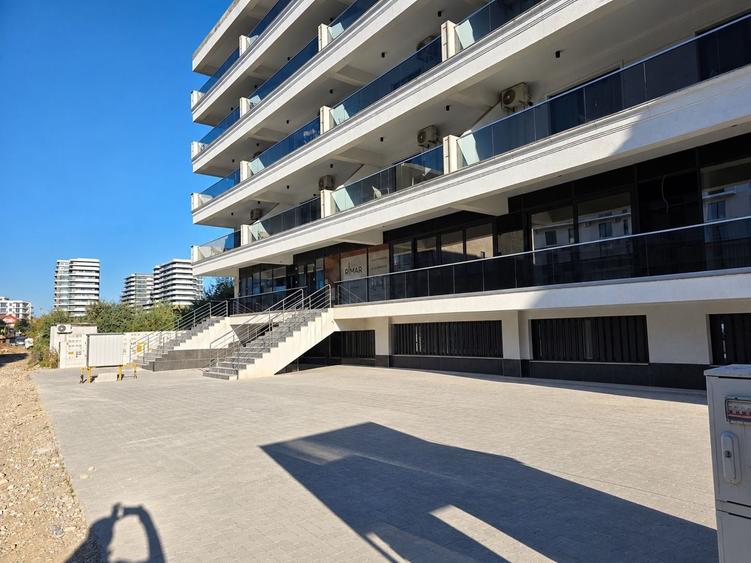 Spațiu comercial, de 180 mp, în Nord