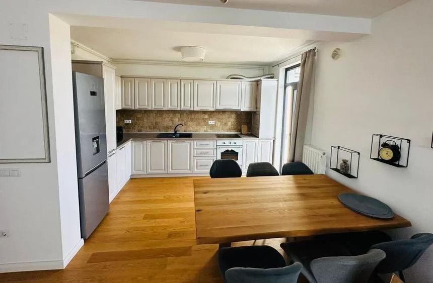 Apartament cu 3 camere decomandat în Șelimbăr
