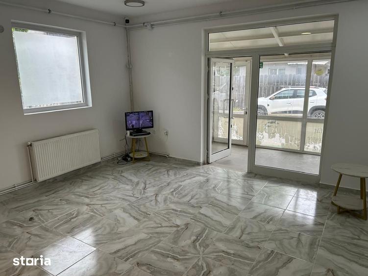 Spațiu comercial, de 100 mp, în Podu Roș