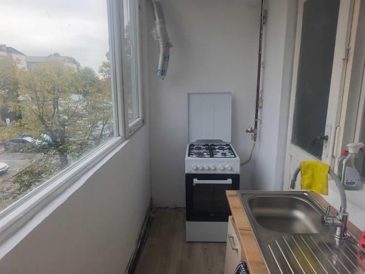Apartament cu 2 camere decomandat în Exterior Vest
