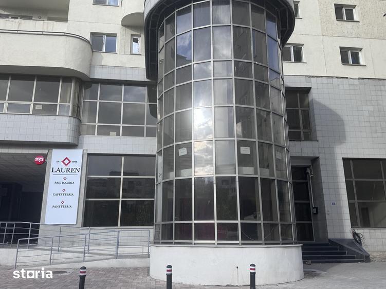 Spațiu comercial, de 400 mp, în Calea București
