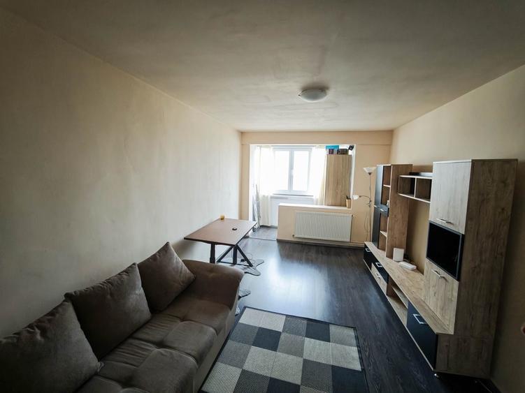 Apartament cu 2 camere decomandat în Cetății