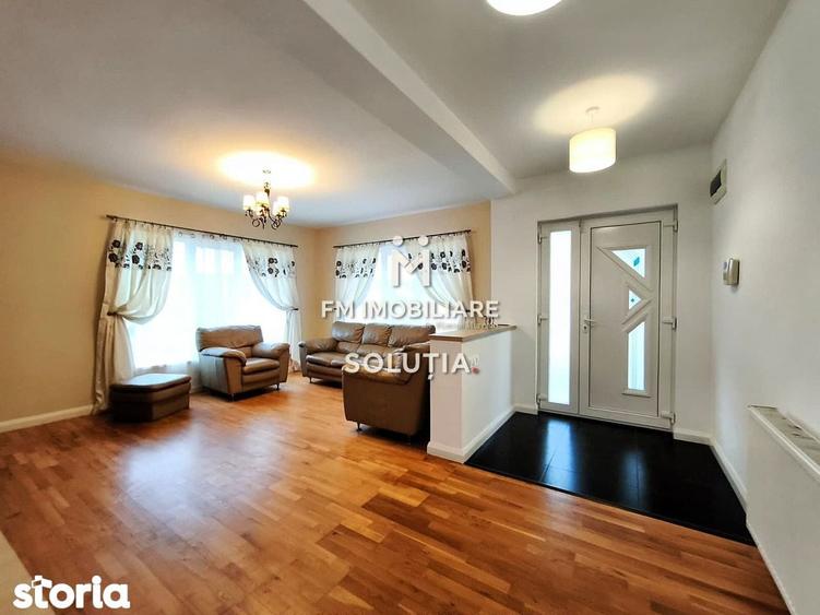 Casă cu 5 camere cu Teren 800 Mp în Valea Borcutului
