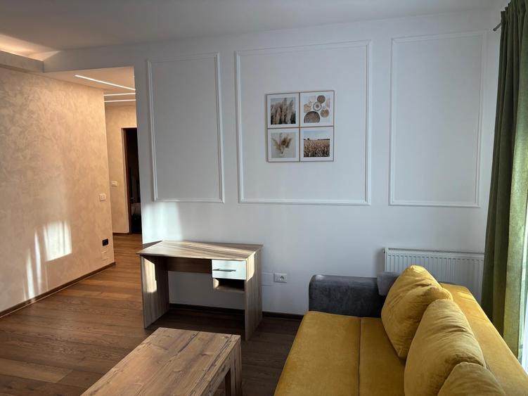 Apartament cu 2 camere decomandat în Zorilor