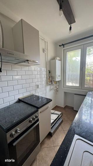 Apartament cu 3 camere, mobilat în Vatra Luminoasă