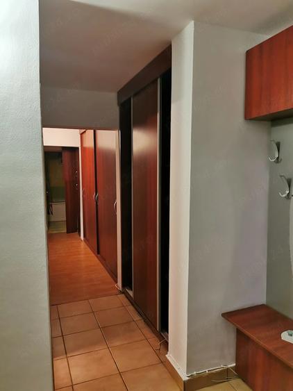Apartament cu 3 camere decomandat în Faleză